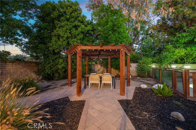 20516 Germain Street, Chatsworth CA: https://media.crmls.org/medias/4a8b6f8d-861a-477f-ac13-85f349420830.jpg