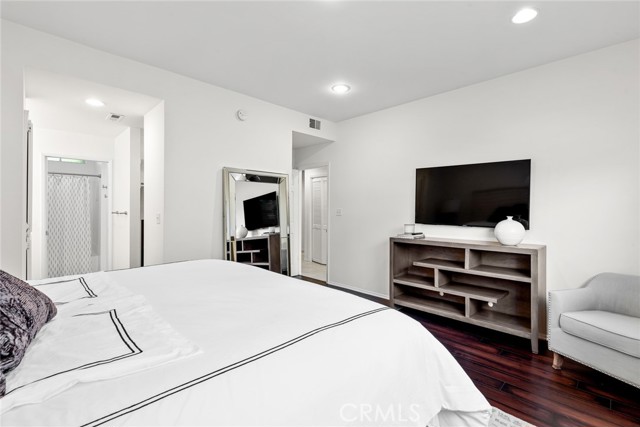 Detail Gallery Image 16 of 25 For 3832 Overland Ave #2,  Culver City,  CA 90232 - 2 Beds | 2/1 Baths