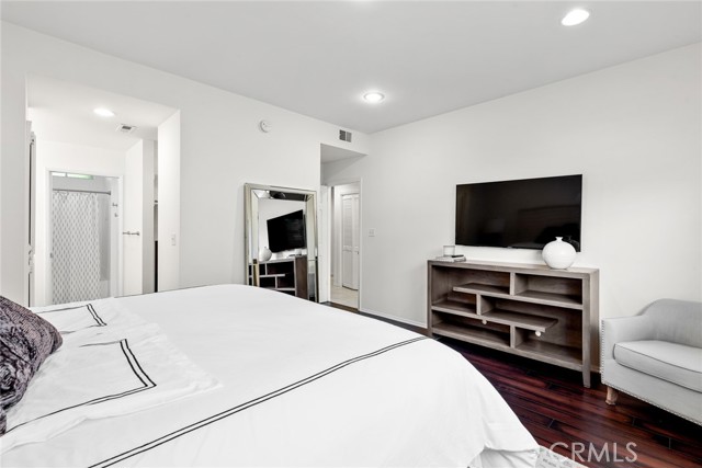 Detail Gallery Image 16 of 25 For 3832 Overland Ave #2,  Culver City,  CA 90232 - 2 Beds | 2/1 Baths