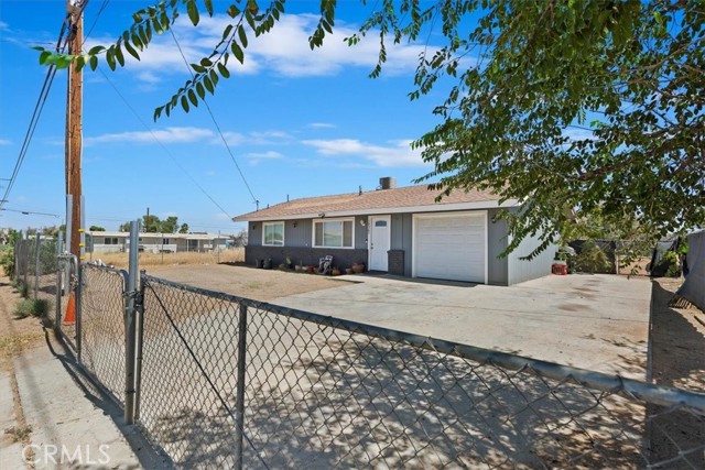 Image 2 for 18367 Pearmain St, Adelanto, CA 92301