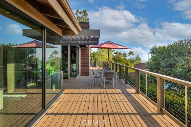 4a8cce7b 4b71 40e1 8503 88ea356ae455