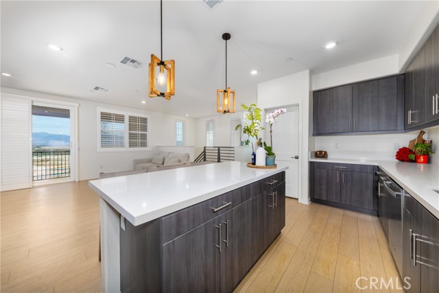 Detail Gallery Image 16 of 42 For 8243 Spirit St, Chino,  CA 91708 - 3 Beds | 2 Baths