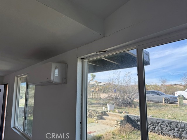 Detail Gallery Image 7 of 24 For 6459 Ruth Dr, Yucca Valley,  CA 92284 - 4 Beds | 3 Baths