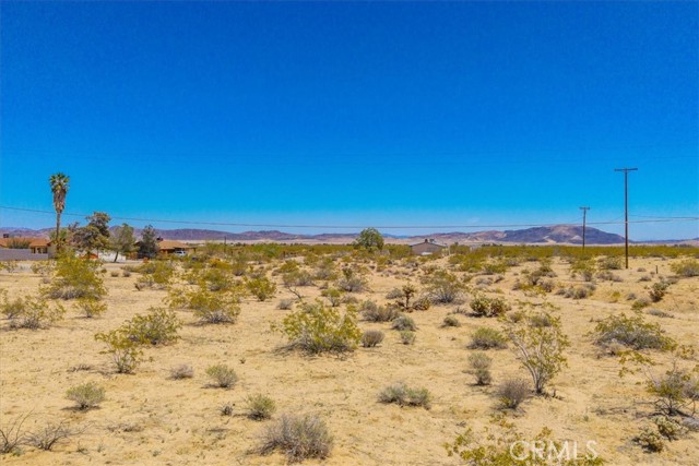 Detail Gallery Image 3 of 27 For 1 Jadeite St, Joshua Tree,  CA 92252 - – Beds | – Baths