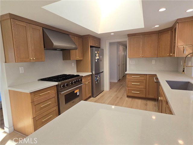 Detail Gallery Image 6 of 36 For 341 Avenida Atezada, Redondo Beach,  CA 90277 - 3 Beds | 2 Baths