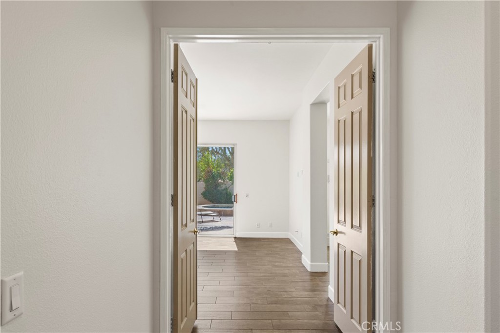 MLS #OC25175236 image #16
