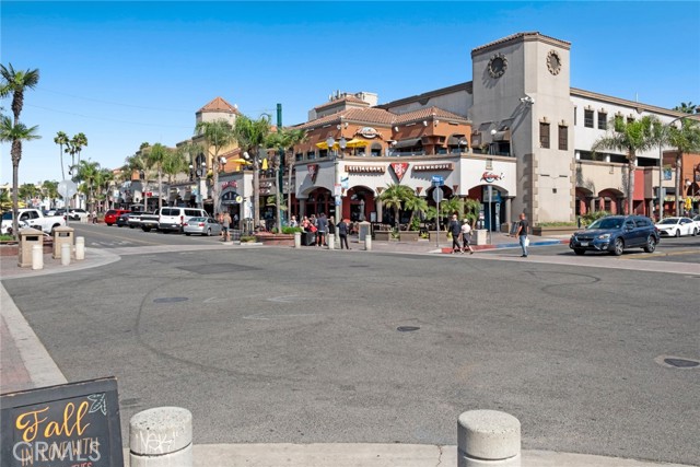 Detail Gallery Image 56 of 65 For 714 Alabama St, Huntington Beach,  CA 92648 - 4 Beds | 4/1 Baths