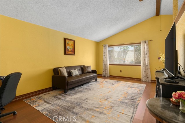 Detail Gallery Image 14 of 39 For 756 W Fontlee Ln, Rialto,  CA 92376 - 4 Beds | 2/1 Baths
