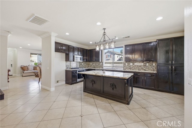 Detail Gallery Image 23 of 72 For 33413 Alagon, Temecula,  CA 92592 - 4 Beds | 2/1 Baths