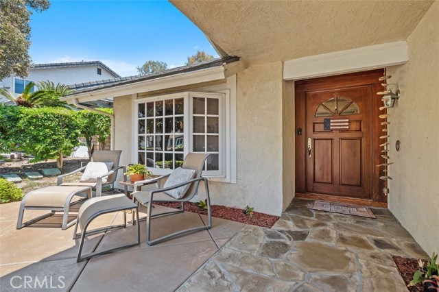 25572 Orchard Rim Ln, Lake Forest CA: https://media.crmls.org/medias/4a9205eb-e67b-4079-9dc2-8a2498808e31.jpg
