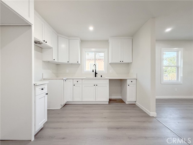 Detail Gallery Image 3 of 27 For 9323 Beach St, Los Angeles,  CA 90002 - 4 Beds | 2 Baths