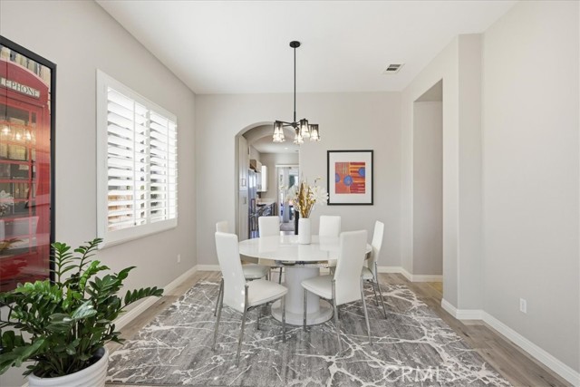 Detail Gallery Image 12 of 54 For 34078 Amici, Temecula,  CA 92592 - 4 Beds | 3/1 Baths