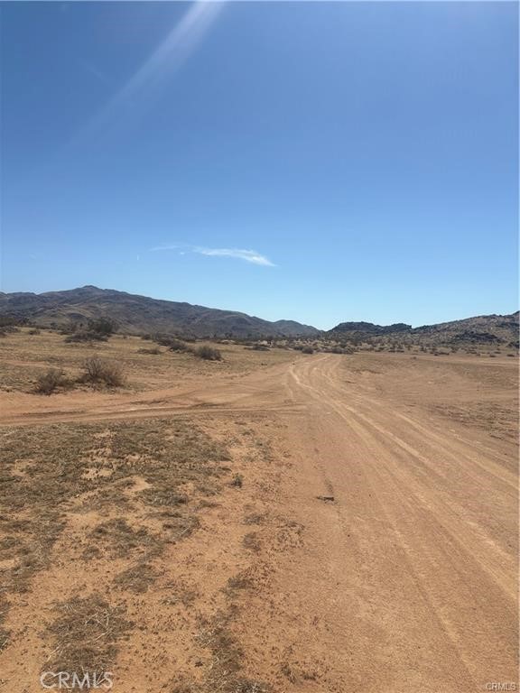 Detail Gallery Image 10 of 11 For 2 Fairview Valley Rd, Apple Valley,  CA 92307 - – Beds | – Baths