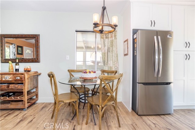 10321 Owensmouth Avenue, Chatsworth CA: https://media.crmls.org/medias/4a9314dd-c1d7-4435-856a-ac5056a00110.jpg