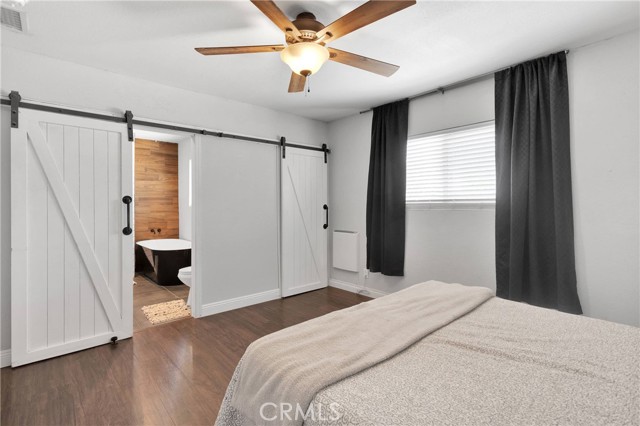 19545 Seneca Road, Apple Valley CA: https://media.crmls.org/medias/4a9318c5-1d23-4733-9024-f4d3223fd543.jpg