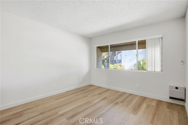 318 S Miraleste Drive, San Pedro CA: https://media.crmls.org/medias/4a94482f-0899-4d83-b3a1-44b5edd48cf0.jpg