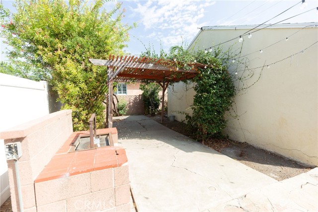 715 E McFadden, Santa Ana CA: https://media.crmls.org/medias/4a94dd1c-d817-4809-be83-c870759c6ad5.jpg