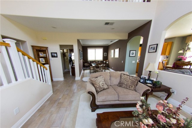 19724 Kilfinan Street, Porter Ranch CA: https://media.crmls.org/medias/4a951a7b-674c-4eaa-817d-c321e1ae70bb.jpg
