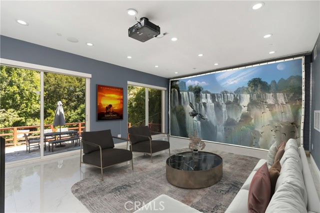 7670 Woodrow Wilson Drive, Los Angeles CA: https://media.crmls.org/medias/4a95a302-7f45-4a85-9466-da4d6f817e08.jpg