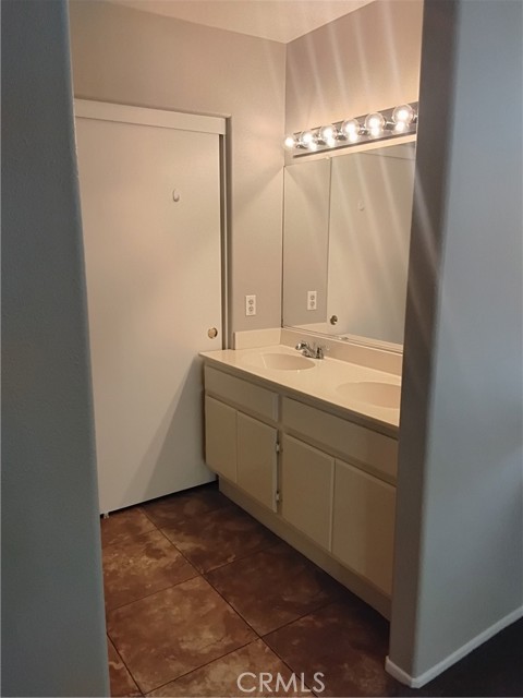 Detail Gallery Image 7 of 7 For 728 Kelly, Riverside,  CA 92501 - 4 Beds | 2 Baths