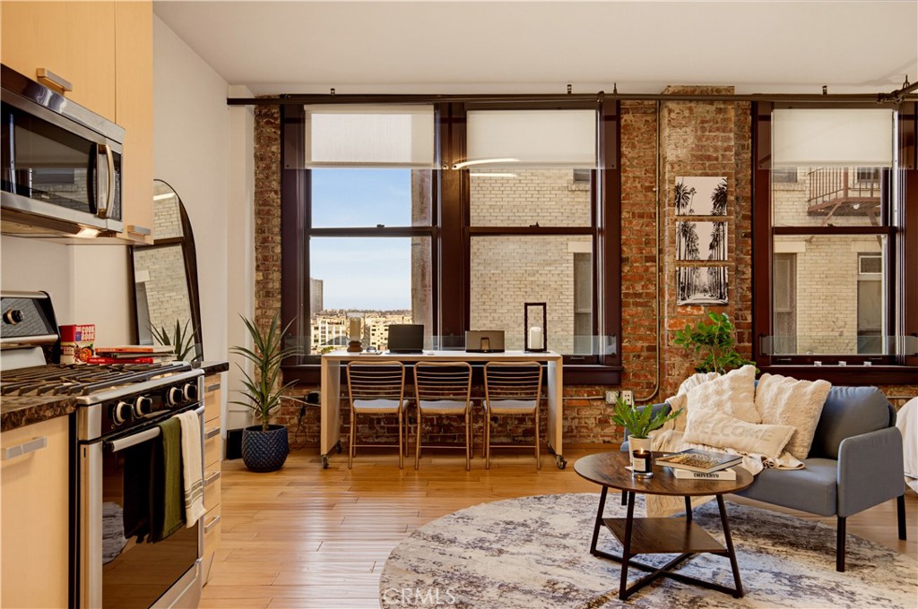 460 S Spring Unit 1008