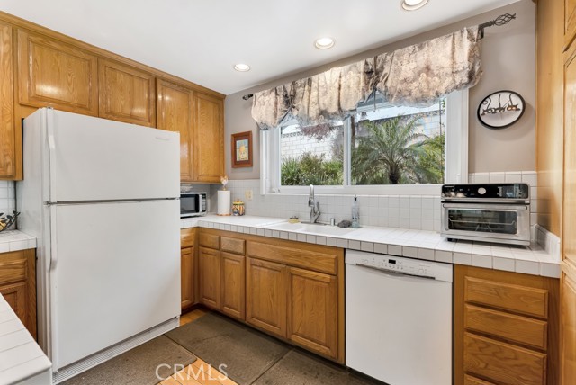 Detail Gallery Image 8 of 44 For 32 W Bonita, Simi Valley,  CA 93065 - 3 Beds | 2 Baths