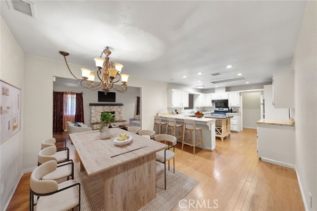 Detail Gallery Image 3 of 17 For 42153 Carnegie Ave, Hemet,  CA 92544 - 4 Beds | 2 Baths