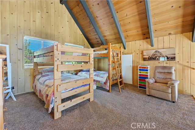 Detail Gallery Image 15 of 26 For 1075 Grass Valley Rd, Lake Arrowhead,  CA 92352 - 3 Beds | 2 Baths