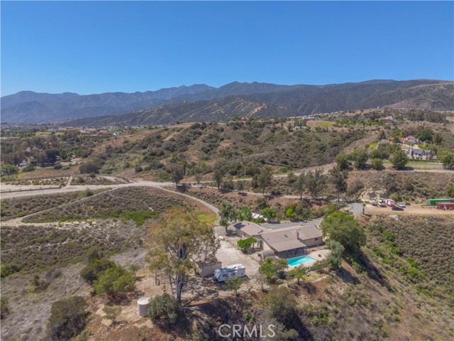 Detail Gallery Image 3 of 48 For 8140 Weirick Rd, Corona,  CA 92883 - 4 Beds | 2 Baths