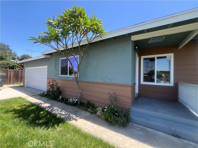 12055 Mount Vernon Avenue, Grand Terrace CA: https://media.crmls.org/medias/4a97c3c1-e5bb-43e2-a3f8-684b44460e4d.jpg