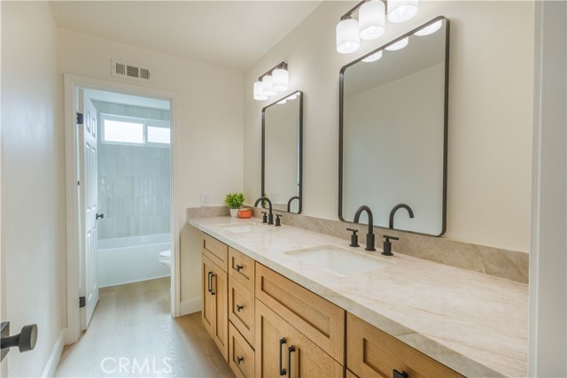 Detail Gallery Image 19 of 36 For 2352 Keusder, Riverside,  CA 92503 - 5 Beds | 3/1 Baths