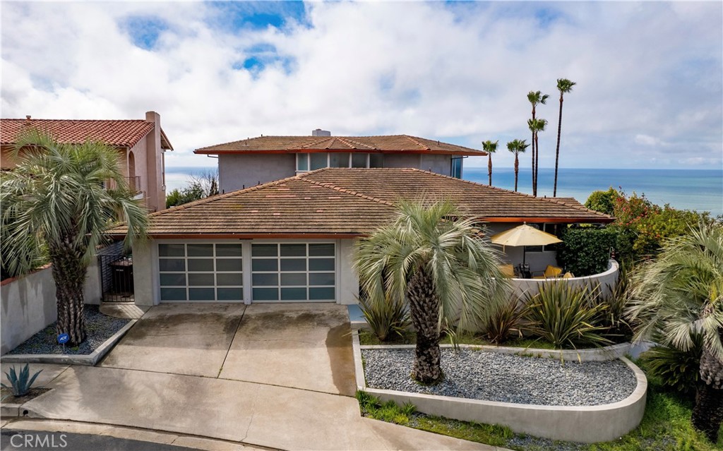 This stunning home located in San Clemente features 4 bedrooms and 2 and a half bathrooms. With a spacious layout, updated interior and 3 balcony decks perfect for enjoying the beautiful ocean view, it must be seen to be believed!
The master bathroom boasts double sinks, bathtub, rainfall shower, and has been remodeled to create a luxurious retreat. The kitchen has also been updated with modern finishes and appliances, making it perfect for cooking and entertaining.
As you enter through the double doors, you will be greeted by an open floor plan with plenty of natural light flowing throughout.
The highlight of this property is its panoramic ocean view, visible throughout the entire Chris Abel designed home. Don't miss out on the opportunity to own this breathtaking home in San Clemente!
