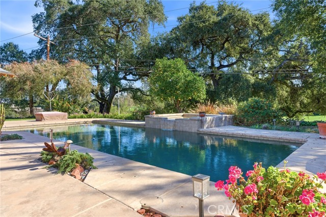 Detail Gallery Image 3 of 61 For 1805 Canyon Rd, Redlands,  CA 92373 - 4 Beds | 2/1 Baths