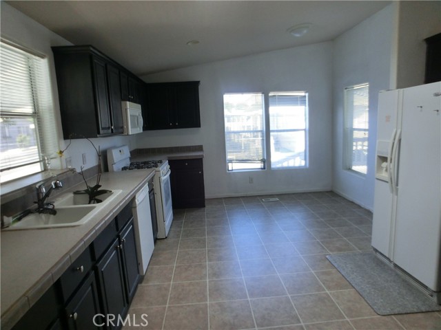 20843 Waalew Road, Apple Valley CA: https://media.crmls.org/medias/4a9a15ad-641c-4f0b-a55f-36ac0bd0d95f.jpg