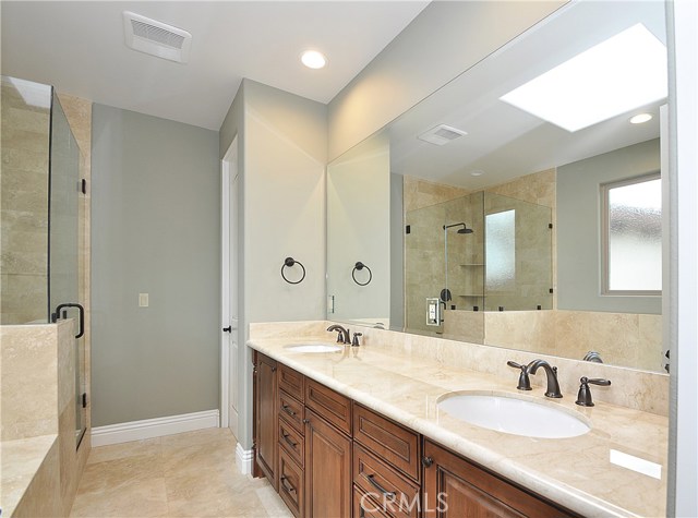 519 Lucia, Redondo Beach, California 90277, 4 Bedrooms Bedrooms, ,2 BathroomsBathrooms,Residential,Sold,Lucia,SB17035897