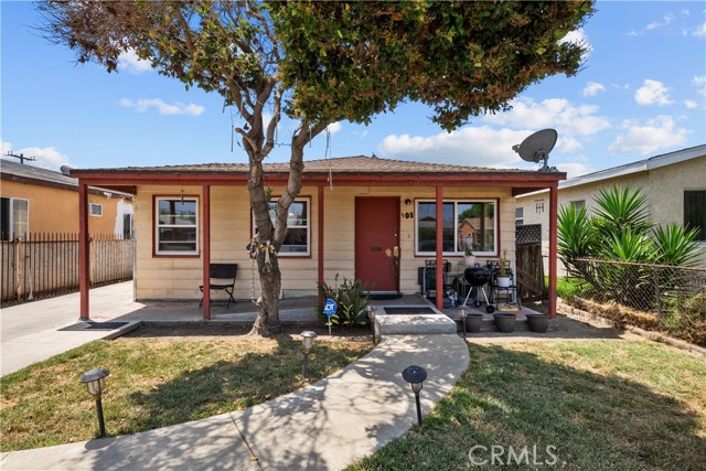 908 W 132nd Street, Compton CA: https://media.crmls.org/medias/4a9a44f9-775c-4085-b2ab-6a2ef38eb729.jpg