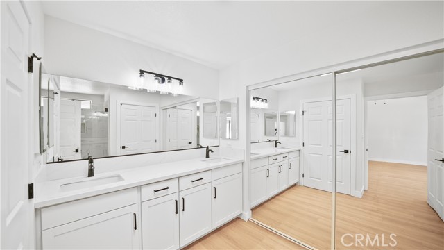 Detail Gallery Image 8 of 11 For 63625 Uranium Rd, Joshua Tree,  CA 92252 - 4 Beds | 3 Baths
