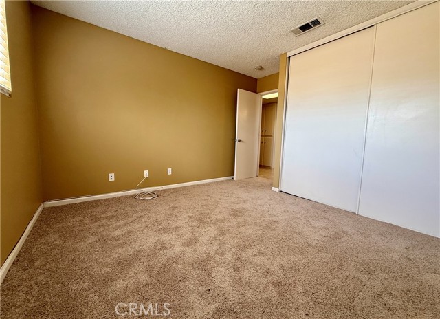2364 San Padre, Hemet CA: https://media.crmls.org/medias/4a9ad7bb-f00e-4389-befd-09e8f1a821a4.jpg