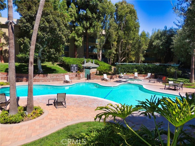 436 Bellflower Boulevard, Long Beach, California 90814, 1 Bedroom Bedrooms, ,1 BathroomBathrooms,Condominium,For Sale,Bellflower,PW24226013