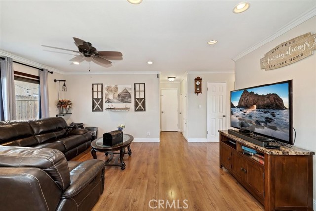 Detail Gallery Image 24 of 56 For 14119 El Mesa, Riverside,  CA 92503 - 3 Beds | 2/1 Baths