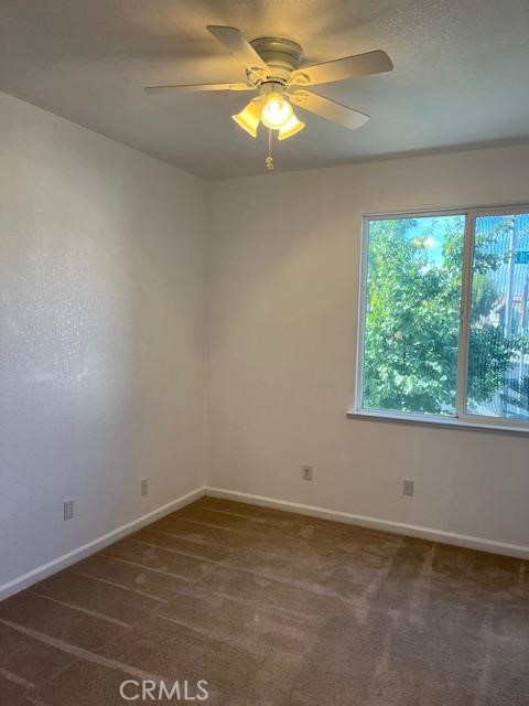 Detail Gallery Image 5 of 21 For 812 via Rosa, Los Banos,  CA 93635 - 3 Beds | 2 Baths