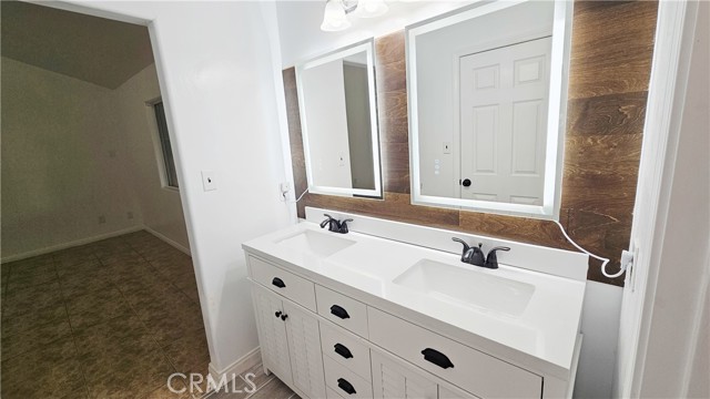 Detail Gallery Image 39 of 60 For 5020 Trabuco Canyon, Bakersfield,  CA 93307 - 3 Beds | 2 Baths
