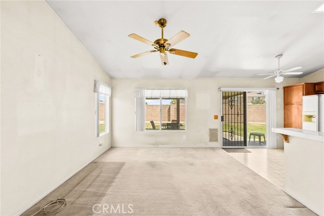 2755 Cambridge Avenue, Hemet CA: https://media.crmls.org/medias/4a9d07c2-01b8-4c59-bb4e-9447fb4b1604.jpg