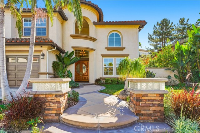 Detail Gallery Image 4 of 66 For 19950 via Natalie, Yorba Linda,  CA 92887 - 5 Beds | 4/1 Baths