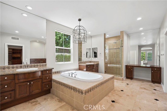 Detail Gallery Image 33 of 58 For 32 New Dawn, Irvine,  CA 92620 - 5 Beds | 4/1 Baths