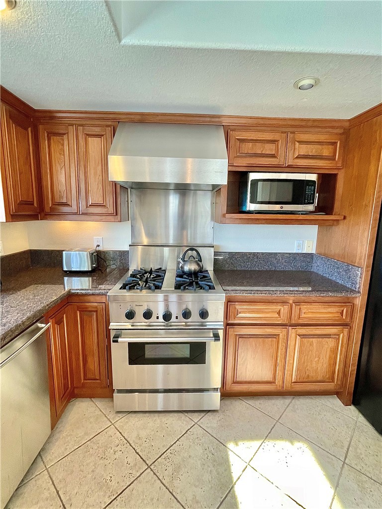 MLS #OC25247627 image #6