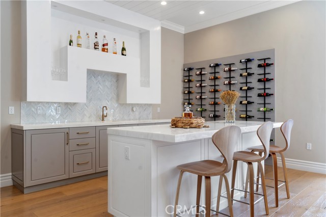 4635 Brewster Drive, Tarzana CA: https://media.crmls.org/medias/4a9fd370-8616-465c-87c5-e364aad53222.jpg