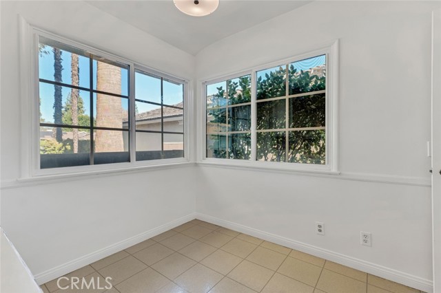 Detail Gallery Image 17 of 37 For 15930 Tuba St, North Hills,  CA 91343 - 3 Beds | 2 Baths