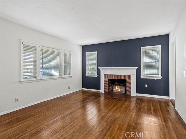 Detail Gallery Image 14 of 41 For 210 W Ash Ave, Burbank,  CA 91502 - 2 Beds | 1 Baths