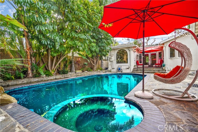 Detail Gallery Image 22 of 27 For 5362 Yolanda Ave, Tarzana,  CA 91356 - 3 Beds | 3 Baths